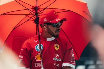 Windsor geeft Hamilton volledig gelijk: 'Wat is er in vredesnaam aan de hand bij Ferrari?'