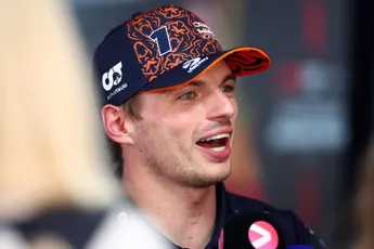 Jonge coureur vertelt met grote glimlach over advies van Verstappen: 'Hij zei dat tegen me'