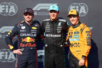 Steiner juicht rivaliteit tussen Verstappen en Russell toe: 'Voorlopig blijft het eerlijk'