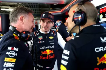 Schmidt vermoedt angst bij Red Bull: 'Dienden protest in omdat ze dat aan Verstappen willen laten zien'