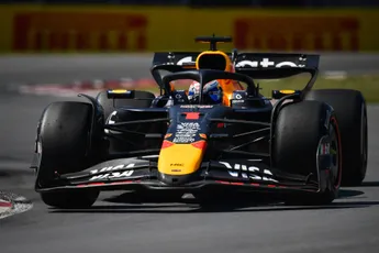 Verstappen beschrijft opvallend moment van Russell: 'Geen idee waarom'