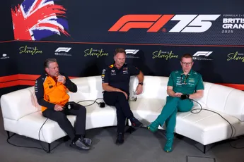 Albers ontmaskert Brown en moet lachen: 'Dit is ingestudeerd en Horner houdt wel van aandacht'
