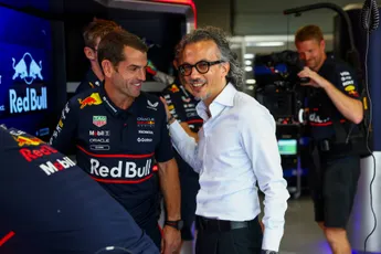 Verstappen gaat Red Bull-debuut Mekies opluisteren met zege: 'Dat wordt de kop van het weekend'