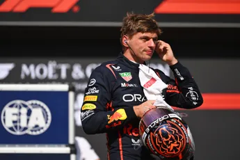 Viaplay-analist legt Verstappens uitspraak onder de loep: 'Een beetje? Hij is daar de langzaamste auto!'