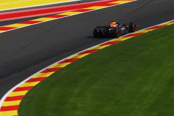 Windsor ziet genoeg voordelen voor Verstappen: 'McLaren heeft best een agressieve keuze gemaakt'