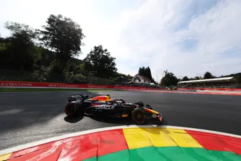 Viaplay-analisten weten waarom Hamilton het eens is met Verstappen: 'Max wil gewoon racen'
