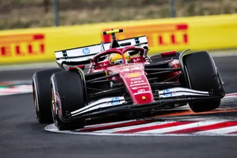 Minardi schrikt niet van tegenvallende Hamilton: 'Heeft ook een behoorlijk snelle teamgenoot'