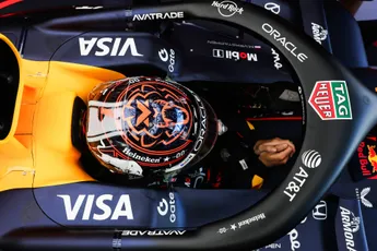Buitenlandse media noemen Verstappen 'adembenemend': 'De McLaren onder de coureurs'