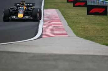 Sky Sports-analist start discussies opnieuw op: 'De auto is zó op Verstappen toegespitst'