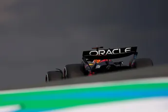 Mol pakt data erbij en heeft goed nieuws voor Verstappen: 'Hoeft zich geen grote zorgen te maken'