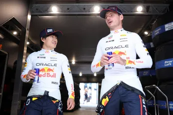 Ondertussen in F1 | Tsunoda ontpopt zich tot quizmaster: vragenvuur voor Verstappen