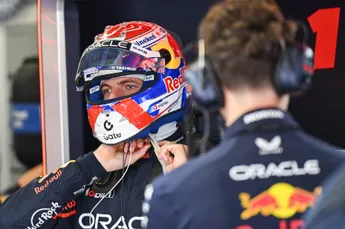Viaplay-analist stoorde zich aan afhandeling inhaalactie Verstappen: 'FIA had moeten applaudisseren'