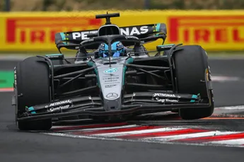 Villeneuve betwijfelt of Mercedes de beste motor heeft: 'Nu begrijpt iedereen dit'