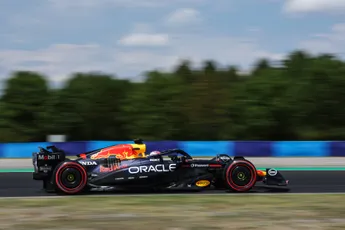 Mol en Plooij oneens over prestaties Red Bull: 'Oh, deze gaat pijn doen jongen'