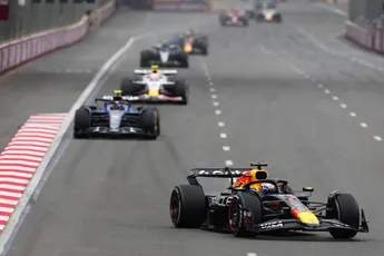 Safety car-herstarts van Verstappen zijn pure magie: een bijzonder patroon onder de loep