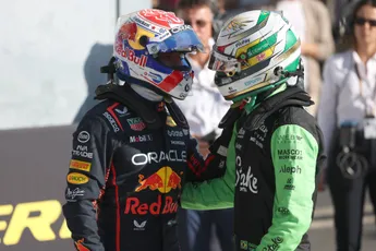 F1-teambaas herkent een jonge Verstappen in zijn coureur: 'Ze racen ook buiten het weekend met elkaar'