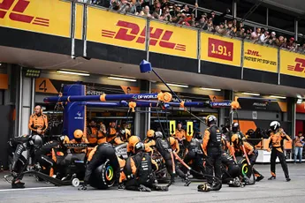 Voormalig pit crew-lid Red Bull bekijkt langzame stop McLaren: 'Gaat een beetje controversieel zijn'
