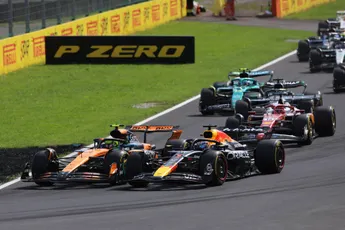F1TV-analist vindt actie Verstappen 'op het randje', denkt aan 'wraak' voor Barcelona 2024