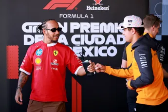 Hamilton geconfronteerd met Verstappen-statistiek: 'Dat klinkt geweldig'