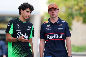 Verstappen krijgt een prachtig compliment: 'Niet het geval bij 90% van de andere coureurs'