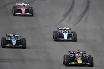 F1 in het kort | Sainz krijgt gridstraf voor Grand Prix van Mexico