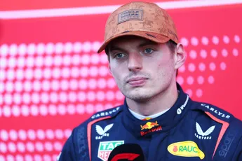 Analist noemt Verstappen buitenaards: 'De rest is menselijk, Max niet'