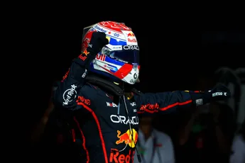 De race van Verstappen | Actie van Norris werd scherp opgemerkt door Verstappen: 'Bedankt daarvoor, Max'