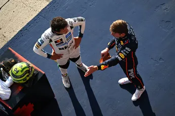 Mekies prijst Verstappen en legt vinger op de zere plek bij McLaren: 'Waardevolle informatie'