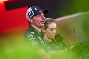 Verstappen reageert op Russell en Norris: 'Vijftig procent, want ik win het, of ik win het niet'