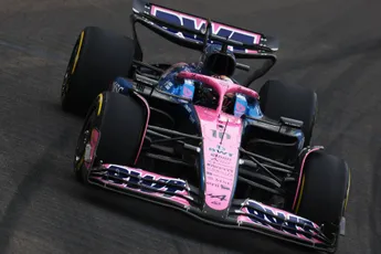 F1 in het kort | Meerdere coureurs starten vanuit de pitstraat in Singapore