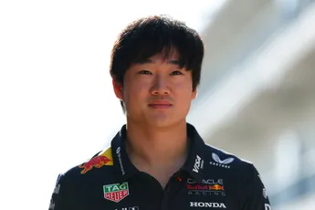 Tsunoda brandt concurrent voor Red Bull-stoeltje helemaal af: 'Ik verwacht niet meer van hem'