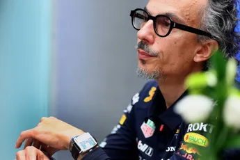 Coronel raadt ontsnappingsroute aan Verstappen aan: 'Anders wordt het een hele lange rit'