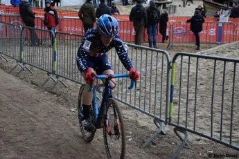 Veldrijdster Compton test positief, kan onschuld niet bewijzen en stopt; Trek teleurgesteld