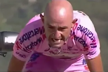 Bondscoach Italië redt legendarische Pantani-fiets bij opvallende veiling