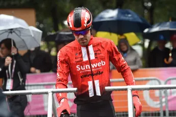 Ploegleider over opgave Dumoulin: 'De ergste klap heeft hij gisteren al gehad'