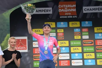 Van Garderen gedijt prima in schaduw bij EF: 'Ploeg wordt rond Uran gebouwd'