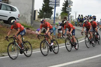 Revolutie gaande bij Bahrain-Merida: relletjes, geruchten en een stoelendans
