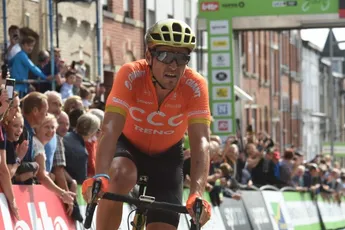 Van Avermaet met nieuwe aanpak: 'Willen beste voorjaar van 2016 simuleren'