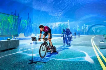 Online platform Zwift nodigt iedereen uit voor trainingskamp met vier WorldTour-teams