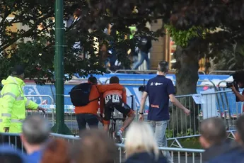 Steun voor Eekhoff vanuit peloton: 'Als hij een valsspeler is, dan ben ik dat ook'