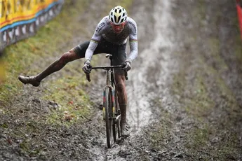 'Van der Poel is minder dominant, omdat hij in het Hol van Pluto reed'