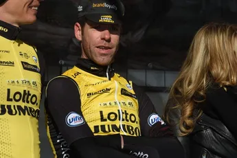 Tankink verbaasd over tactiek Jumbo-Visma: 'Een beetje het autistische wielrennen'