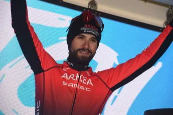 Bouhanni zegeviert in GP d'Isbergues, Hosking snelste bij vrouwen