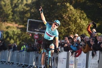 Vlasov fietst favorieten naar huis op Mont Ventoux, Colombianen tegenvallend