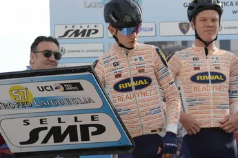 Renners Riwal zien af van salaris om wedstrijdprogramma te financieren