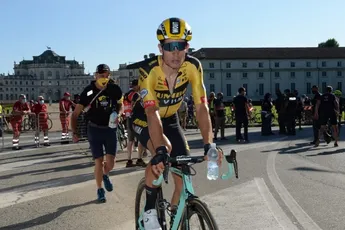 BK tijdrijden | 'Super trotse' Van Aert volgens Campenaerts 'beste van de wereld'