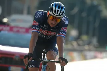 Van der Poel 'blij met de vooruitgang': 'Spanning gaat steeds meer van de rug af'