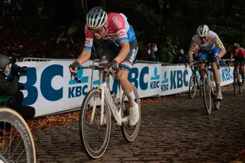 Van der Poel is blij met de nieuwe generatie: 'Wegwielrennen is minder saai geworden'