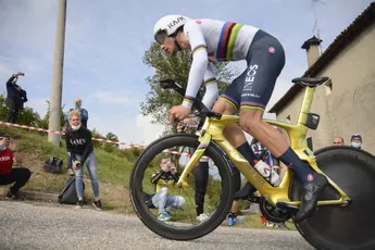 Reacties Tirreno-Adriatico | Ganna: 'Ben een mens, geen robot. Heb het recht om te verliezen'