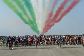 Wielrennen op TV 13 Mei 2021 | Bergrit in Giro, Van Vleuten vs Vollering en meer koers!